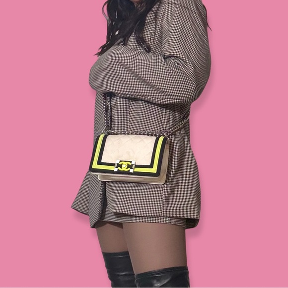 Chanel Canvas Bag boy Fluo Flap Small White Neon - Picture 2 of 16